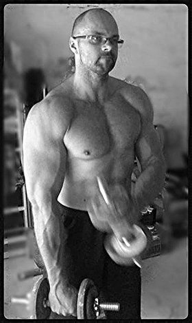 187cm 95 kg 33 lata