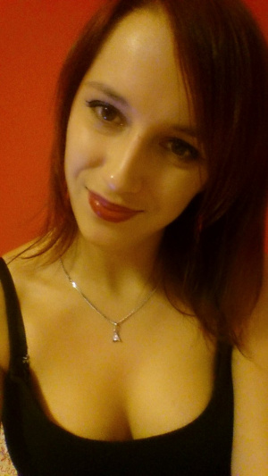 hair, selfie, smile, necklace