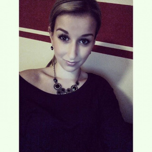 eyelash, selfie, necklace