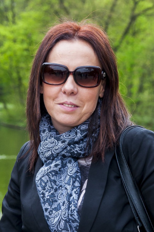 hair, smile, glasses, scarf