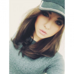 hair, skin, selfie, outerwear, hat, knitting, wool, cap, beanie