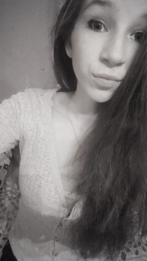 hair, skin, selfie, smile, monochrome