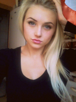 eyelash, hair, skin, hand, selfie