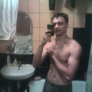 muscle, dude, room