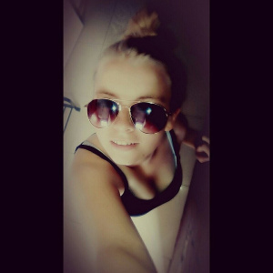 selfie, glasses