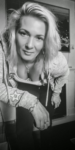 smile, monochrome