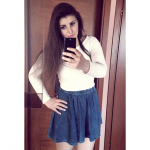 hair, skin, jeans, dress, shorts