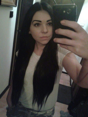 hair, hand, selfie