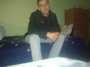 hand, sitting