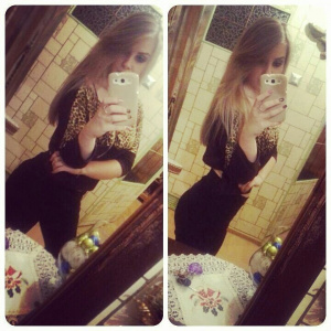 selfie, room