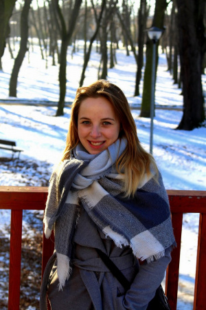 outerwear, textile, smile, leisure, scarf, fur