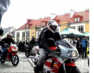 vehicle, car, helmet, wheel, motorcycle