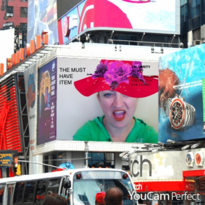 hat, vehicle