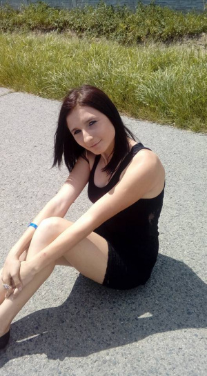 hair, skin, hand, smile, sitting, model