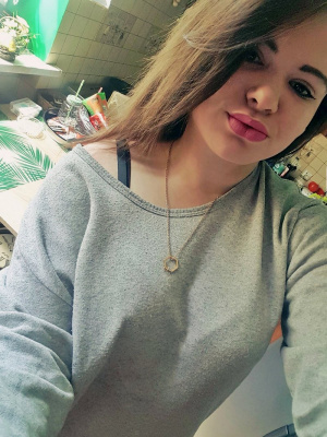hair, skin, selfie, outerwear, cool, hat