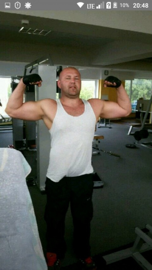 muscle, standing, room