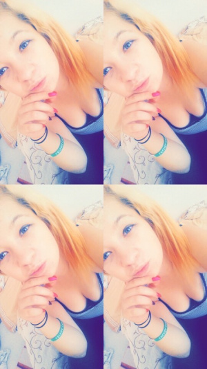 nail, mouth, eyelash, skin, selfie