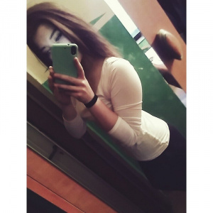 hand, selfie