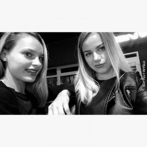 hair, selfie, fun, smile, monochrome