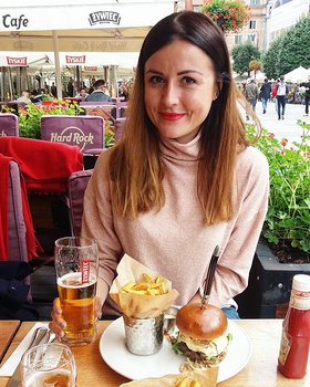 Najładniejsze zdjęcie użytkownika ArletkaGdansk - zimny Lipcowy browarek na dlugim targu kolo Ratusza to jest To choc drogo spiewaja w sezon za browar