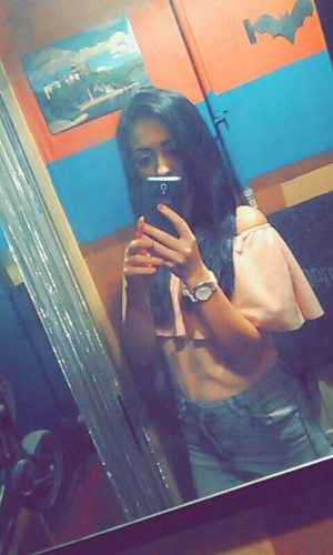 hand, selfie