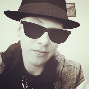selfie, cool, glasses, sunglasses, goggles, hat