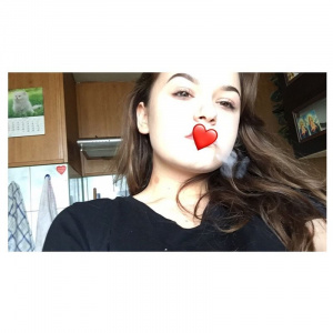 mouth, eyelash, skin, lipstick
