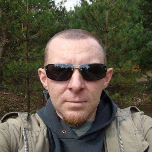 hair, jacket, outerwear, cool, glasses, beard, sunglasses, goggles, moustache