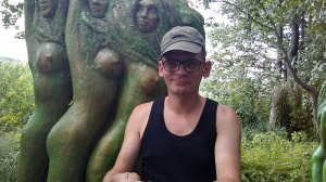 hand, glasses, muscle, sunglasses, forest, jungle