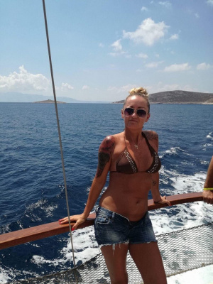 fun, jeans, leisure, muscle, vacation, event, vehicle, shorts, boat, swimwear
