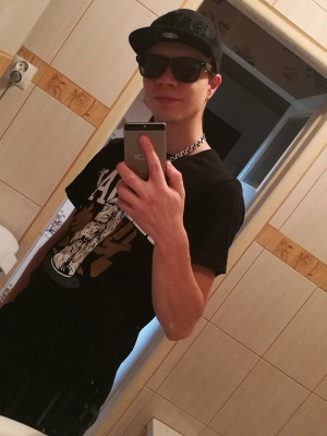 hand, hat