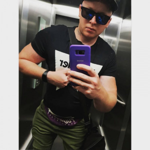 hand, selfie, cool, glasses, muscle, sunglasses, goggles