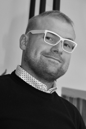 hair, cool, glasses, beard, monochrome, sunglasses, goggles, moustache
