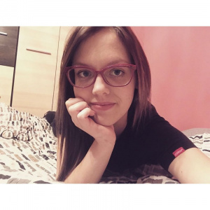 skin, hand, selfie, glasses