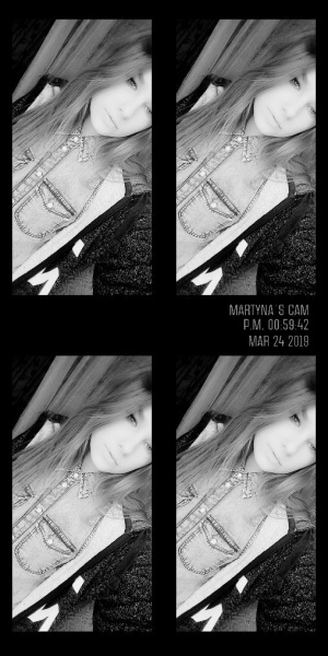 monochrome, room
