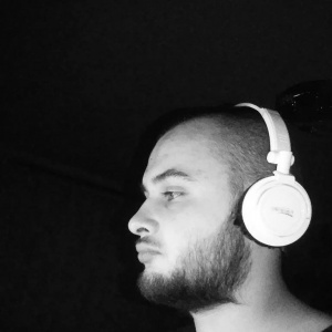 hair, ear, beard