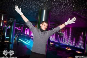 nightclub, concert