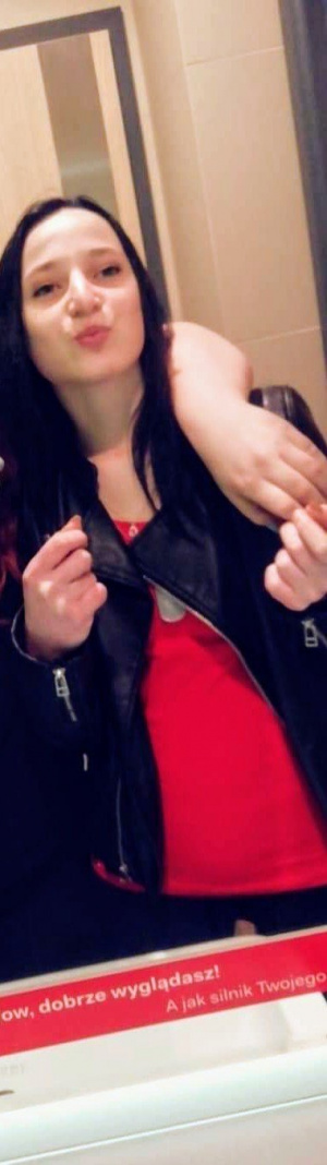 hand, selfie