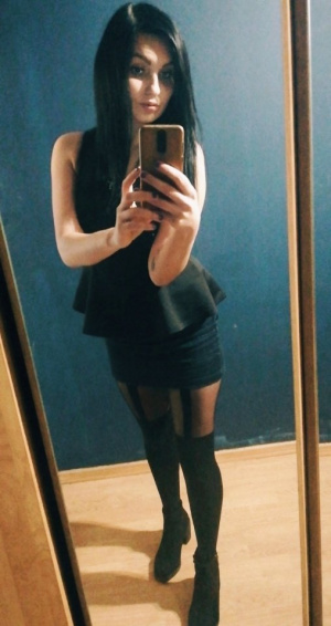 hand, selfie