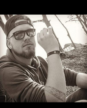 hair, hand, cool, glasses, beard, monochrome