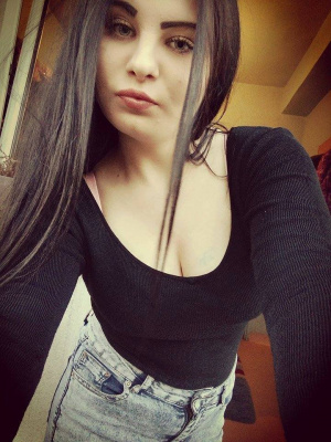 hair, selfie, outerwear, jeans, cool
