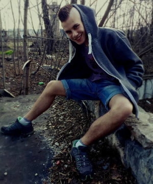 hair, jeans, denim, cool, sitting, model, forest