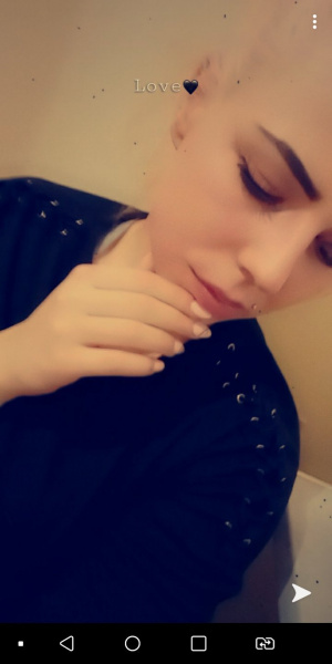 eyelash, skin, hand