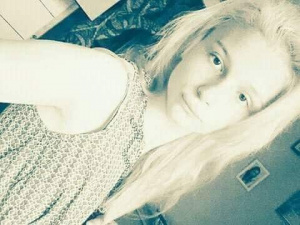 skin, selfie