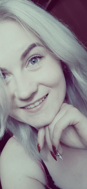 mouth, eyelash, skin, hand, selfie, smile, cool