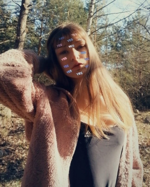 hair, outerwear, smile