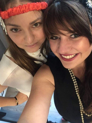 hair, selfie, fun, smile, necklace