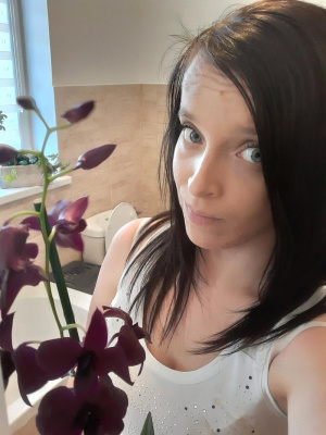 eyelash, hair, skin, petal