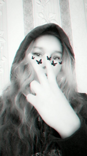 eyelash, skin, hand