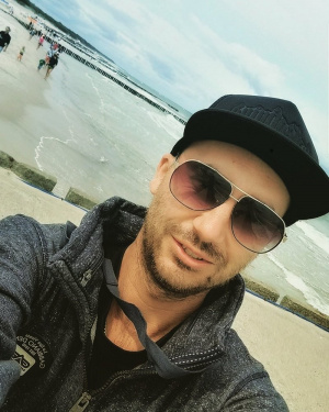 selfie, fun, cool, glasses, vacation, beard, sunglasses, goggles, hat